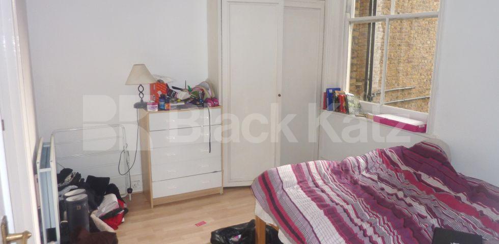 			MINUTES TO CANAL!, 3 Bedroom, 1 bath, 1 reception Flat			 Wymering Road, MAIDA VALE